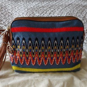 NWT TORY BURCH TAYLOR EMBROIDERED CAMERA BAG